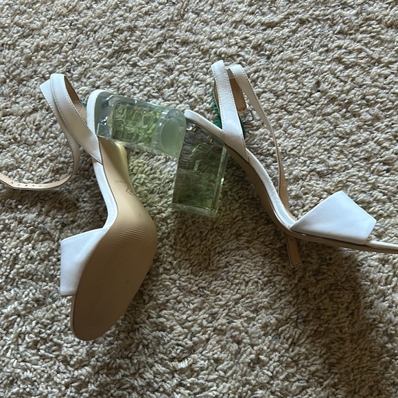 Katy Perry size 11 summer heels - Picture 3 of 3